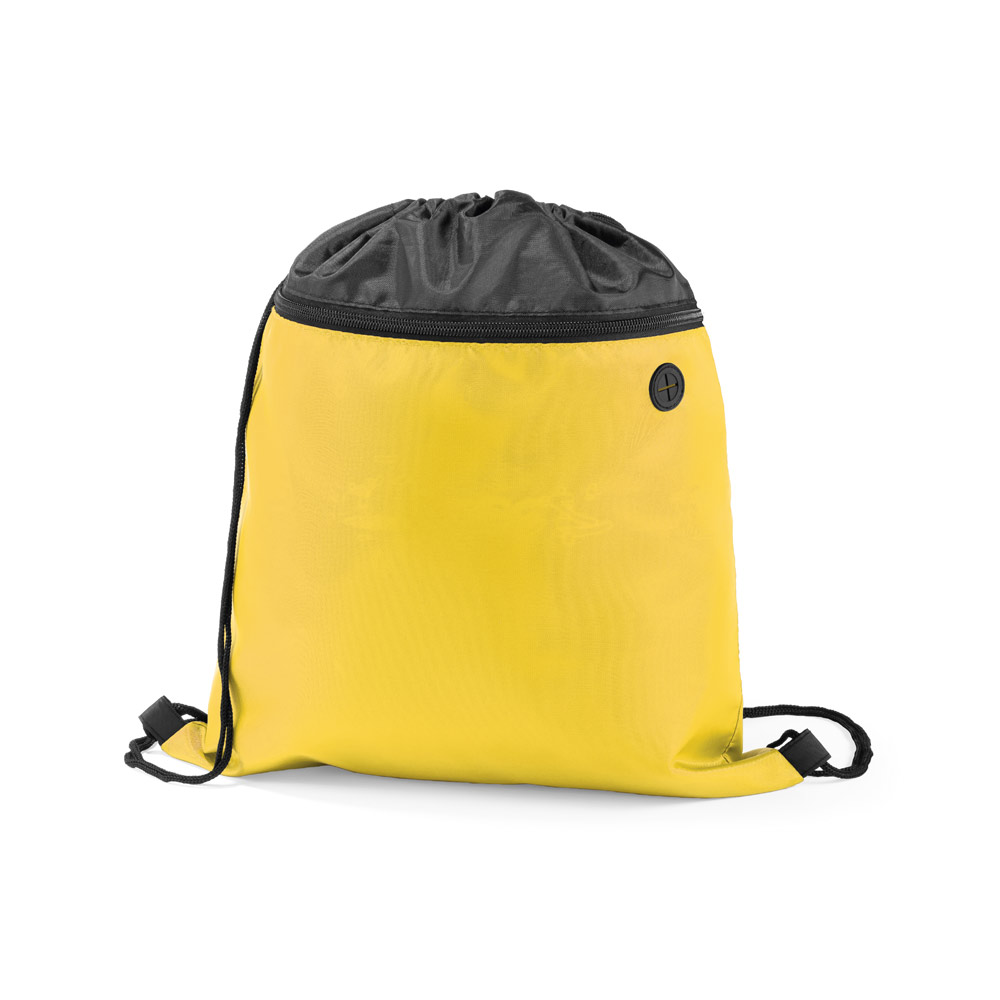 SACOLA TIPO MOCHILA EM 210D COM BOLSO FRONTAL COM ZÍPER E SAÍDA PARA FONES