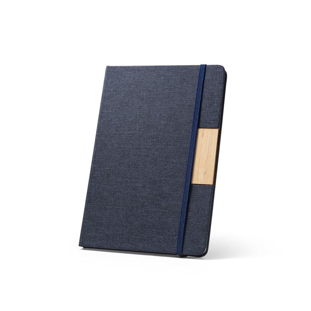 CADERNO A5 DE CAPA DURA EM TECIDO PET 100% RECICLADO, COM PÁGINAS PAUTADAS EM PAPEL 100% RECICLADO